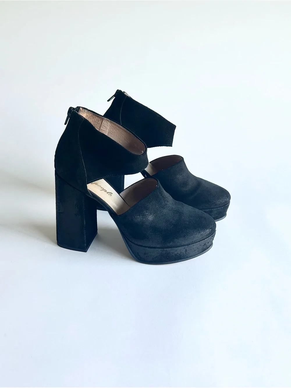 Free People Black Genuine Leather Close Toe Platform Heels size EUR 40, US 9.5